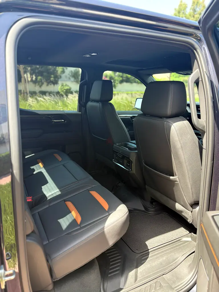 GMC Sierra 1500 AT4 - Image 8