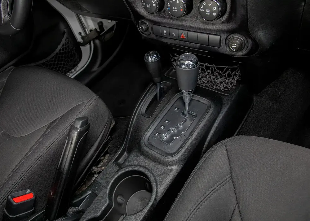 3DR 4x4 SUV • Full Service History • GCC - Image 11