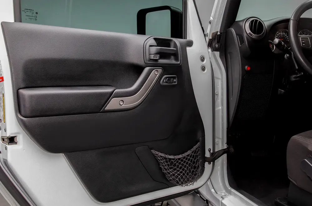 3DR 4x4 SUV • Full Service History • GCC - Image 15