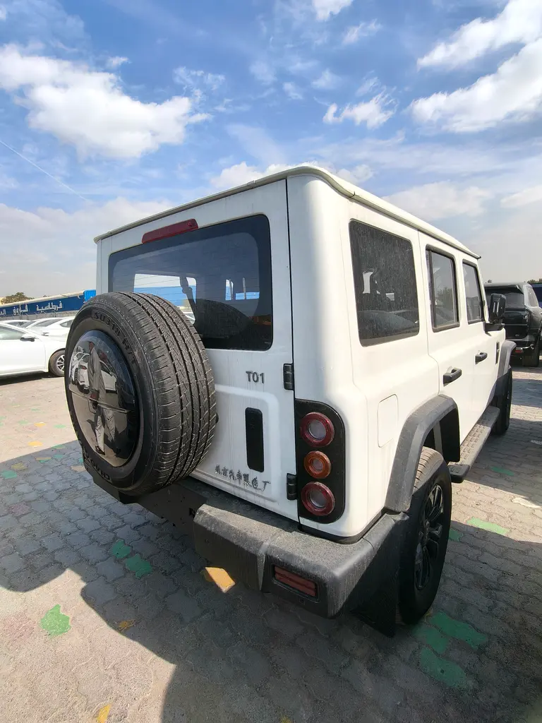 BAW 212 T01 Adventurer – Classic Off-Road S - Image 5