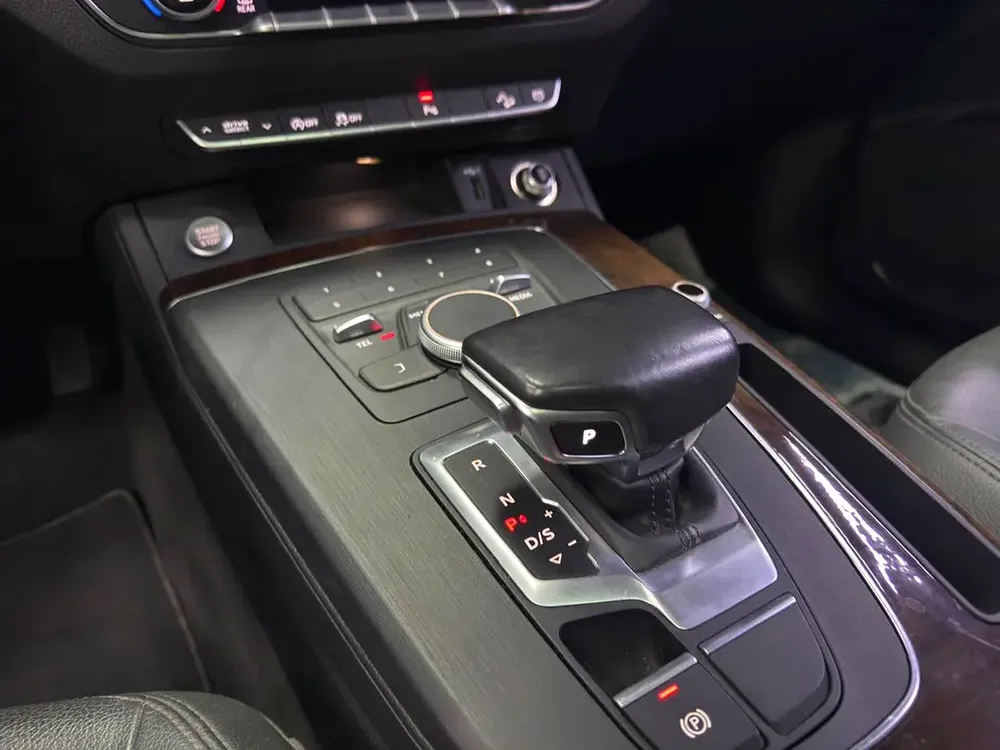 Audi Q5 45 TFSI 2020 American Specs - Low Mileage Luxury SUV - Image 4