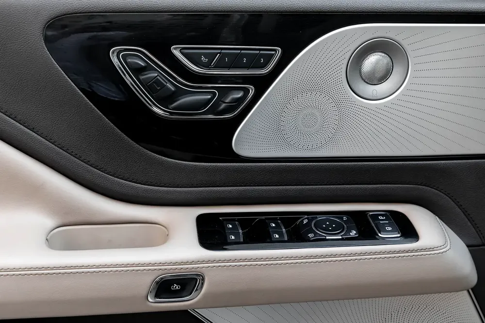 2,350 P.M |  Aviator Reserve II | 0% Downpayment | WARRANTY! - Image 14