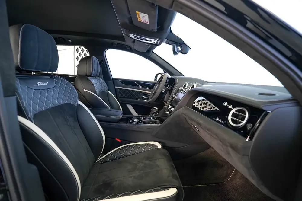 BENTAYGA SPEED W12 | TWO TONE INTERIO | ALCANTARA SEATS | PANORAMIC ROOF | WARRANTY AVAILABLE - Image 14