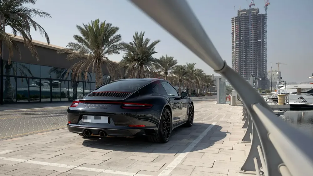 2018 I PORSHCE 911 CARRERA 4 GTS I BOSE SOUND SYSTEMI ALCANTARA INTERIOR I IMMACULATE CAR - Image 4