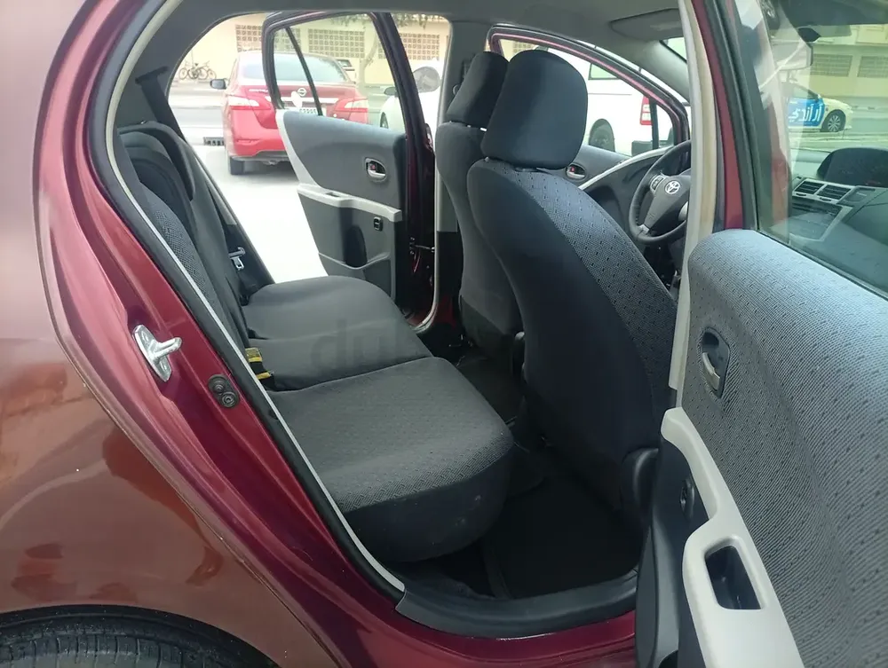 Toyota Yaris 2011 GCC Specs - Image 10