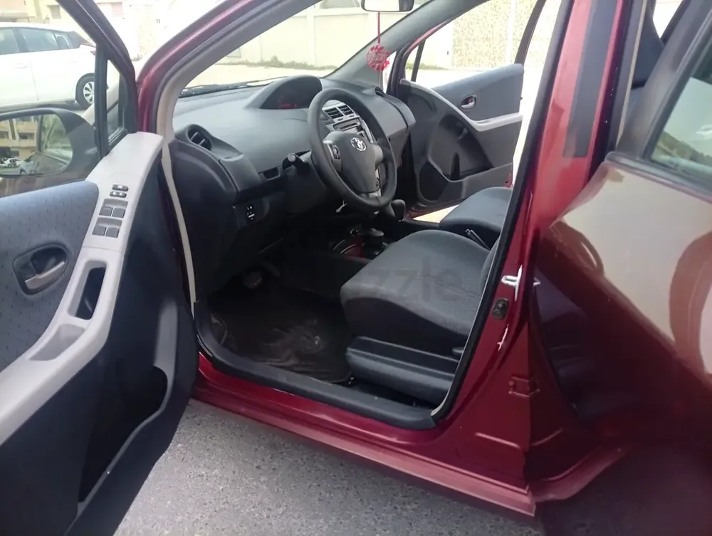 Toyota Yaris 2011 GCC Specs - Image 12