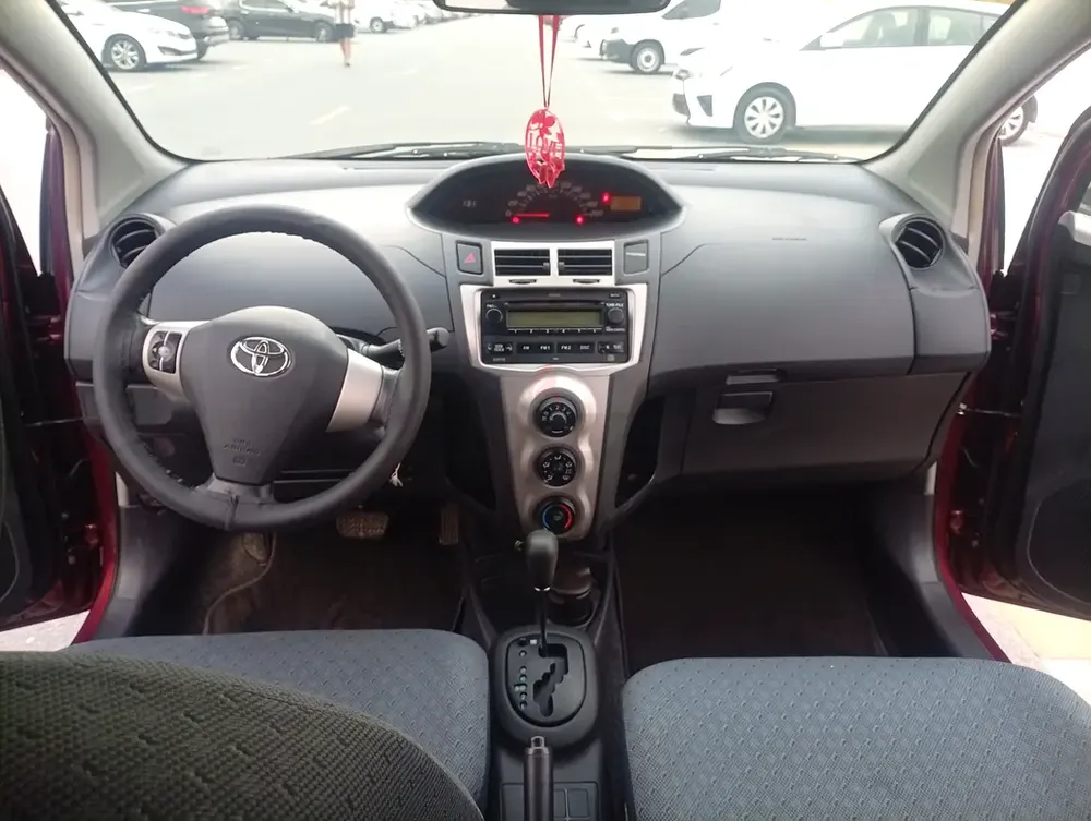 Toyota Yaris 2011 GCC Specs - Image 7