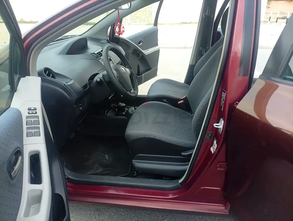 Toyota Yaris 2011 GCC Specs - Image 8
