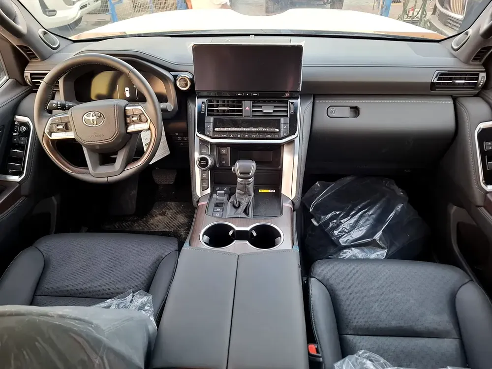 Toyota Landcruiser VX 3.5L 2025 Hybrid Black Petrol (Export Only) - Image 12