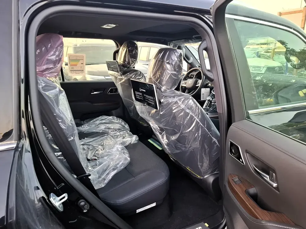 Toyota Landcruiser VX 3.5L 2025 Hybrid Black Petrol (Export Only) - Image 14