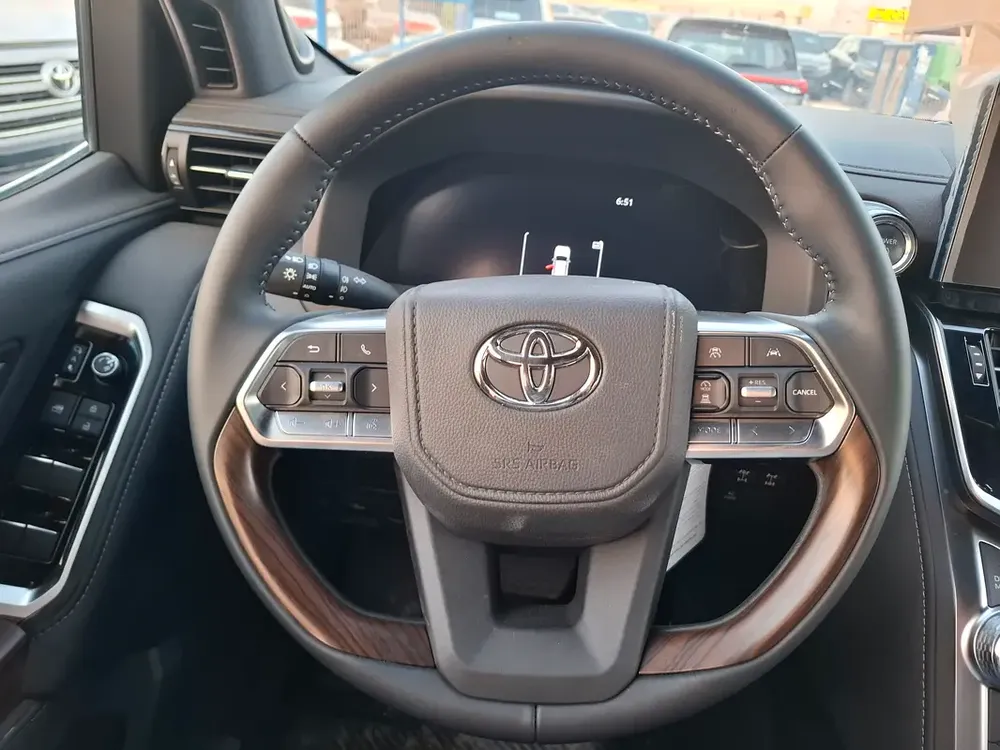 Toyota Landcruiser VX 3.5L 2025 Hybrid Black Petrol (Export Only) - Image 15