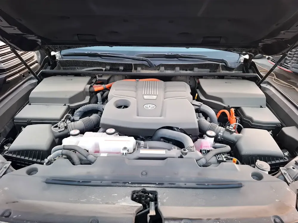 Toyota Landcruiser VX 3.5L 2025 Hybrid Black Petrol (Export Only) - Image 19