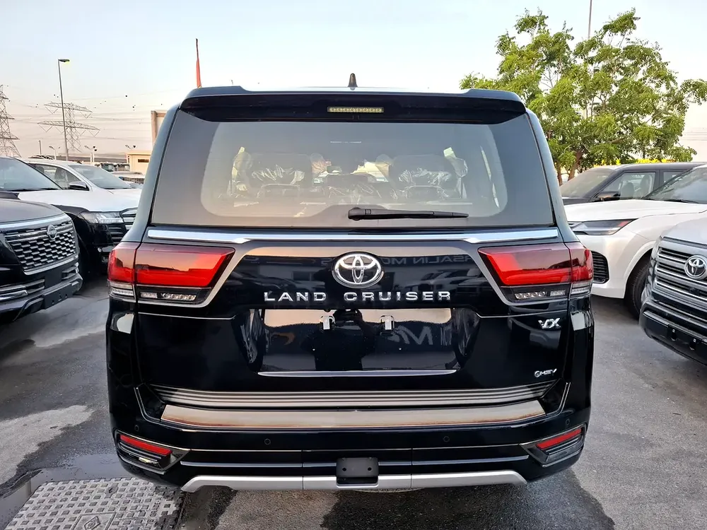 Toyota Landcruiser VX 3.5L 2025 Hybrid Black Petrol (Export Only) - Image 4