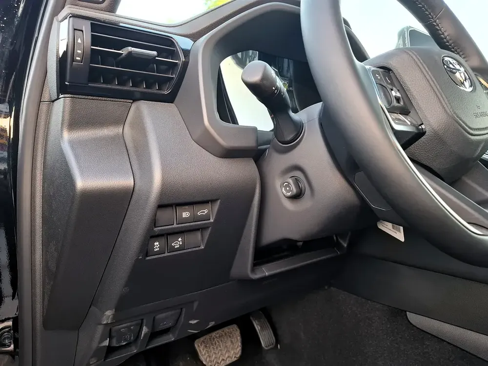 Toyota Landcruiser VX 3.5L 2025 Hybrid Black Petrol (Export Only) - Image 8