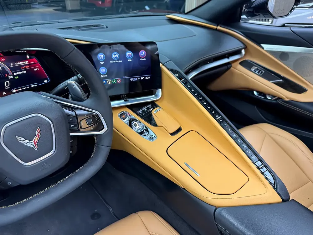 2023 Chevrolet Corvette Stingray GCC Specs - Like New! - Image 12