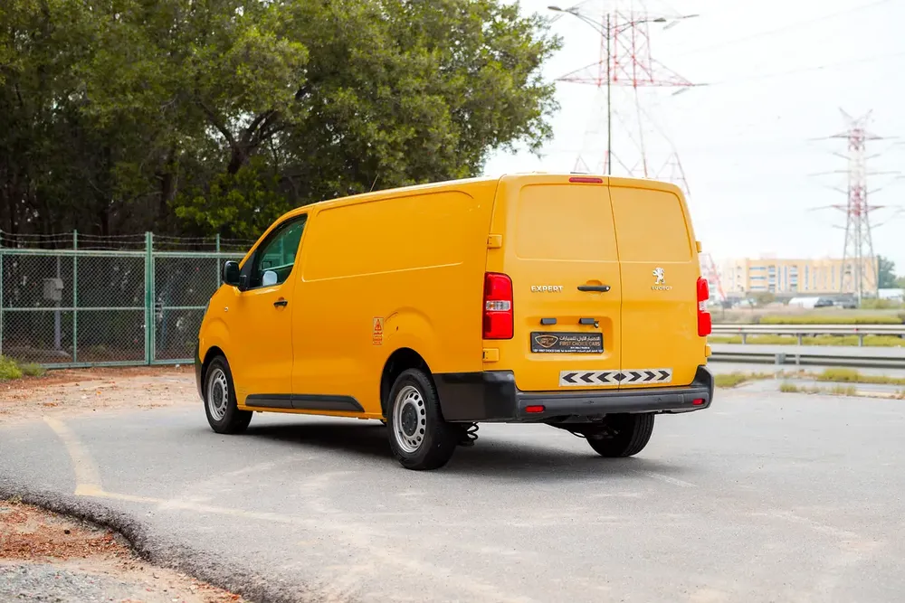 Peugeot Expert | Delivery Van | Manual Diesel | GCC Specs | Ref#P24052 - Image 4