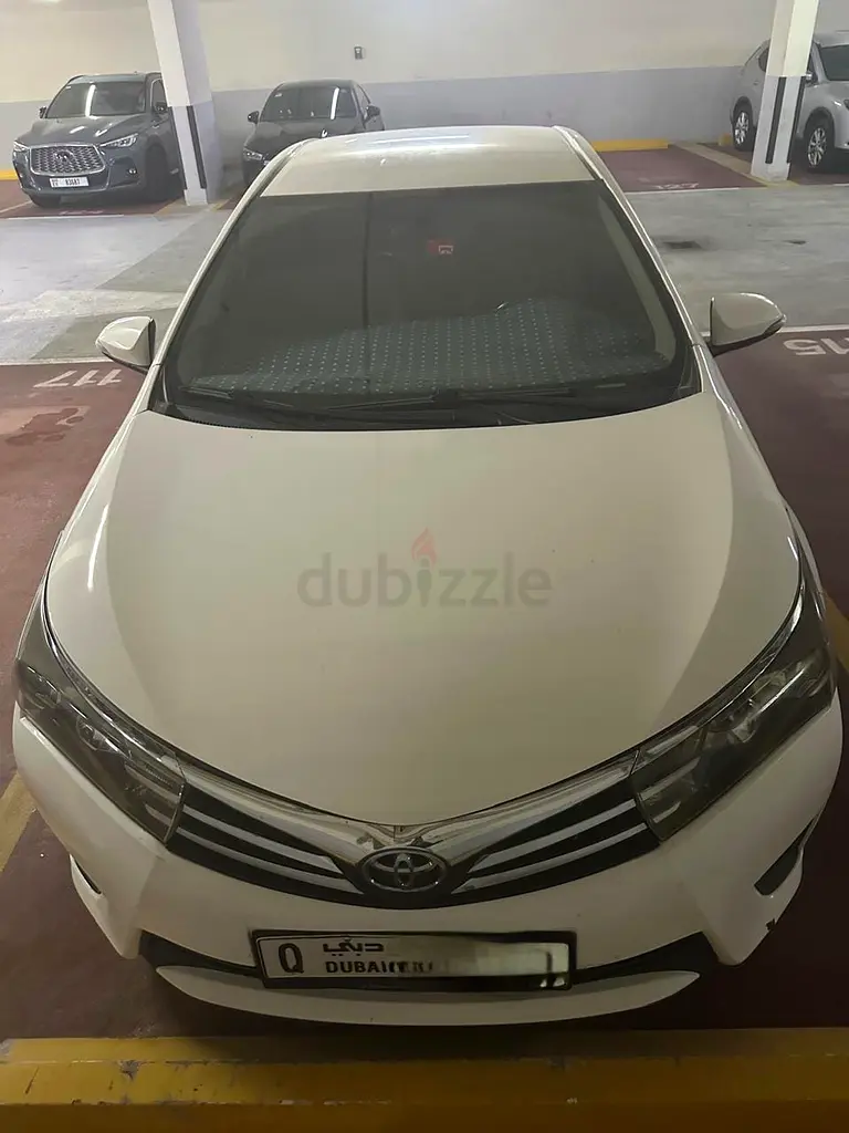 Selling toyota corolla 2015 model - Image 4