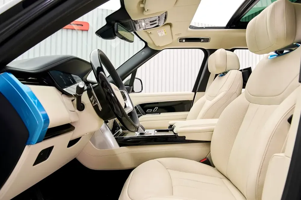 RANGE ROVER VOGUE AUTOBIOGRAPHY, 2025, 5 YEARS DEALER WARRANTY, ZERO KM - Image 10