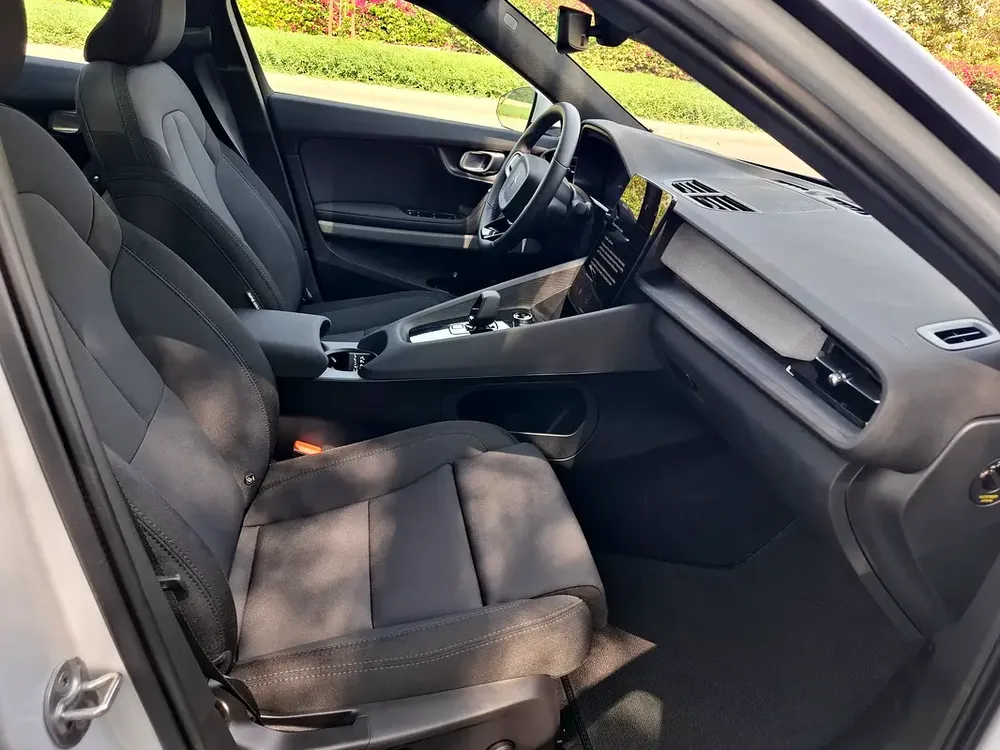 2023 Polestar 2 Long Range ONLY 2700KMS  is a premium electric Full Dealer warranty in immaculate. - Image 13