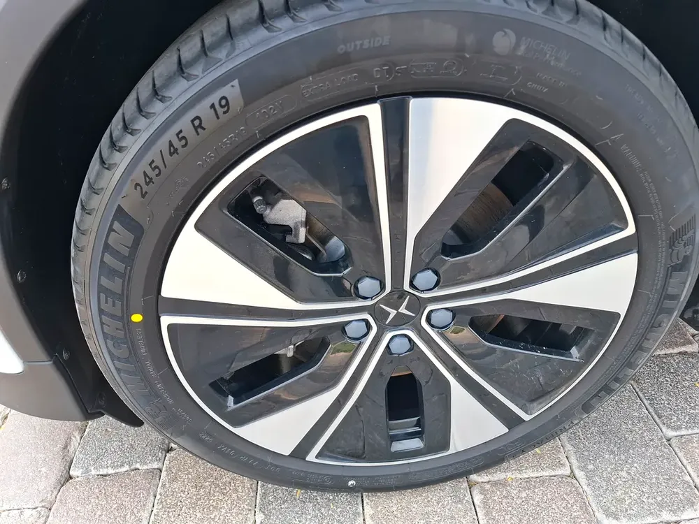 2023 Polestar 2 Long Range ONLY 2700KMS  is a premium electric Full Dealer warranty in immaculate. - Image 18
