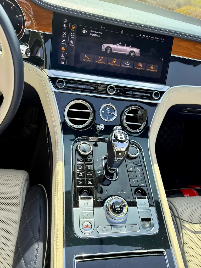 Bentley Continental GTC 2022 - GCC Specs - Image 12
