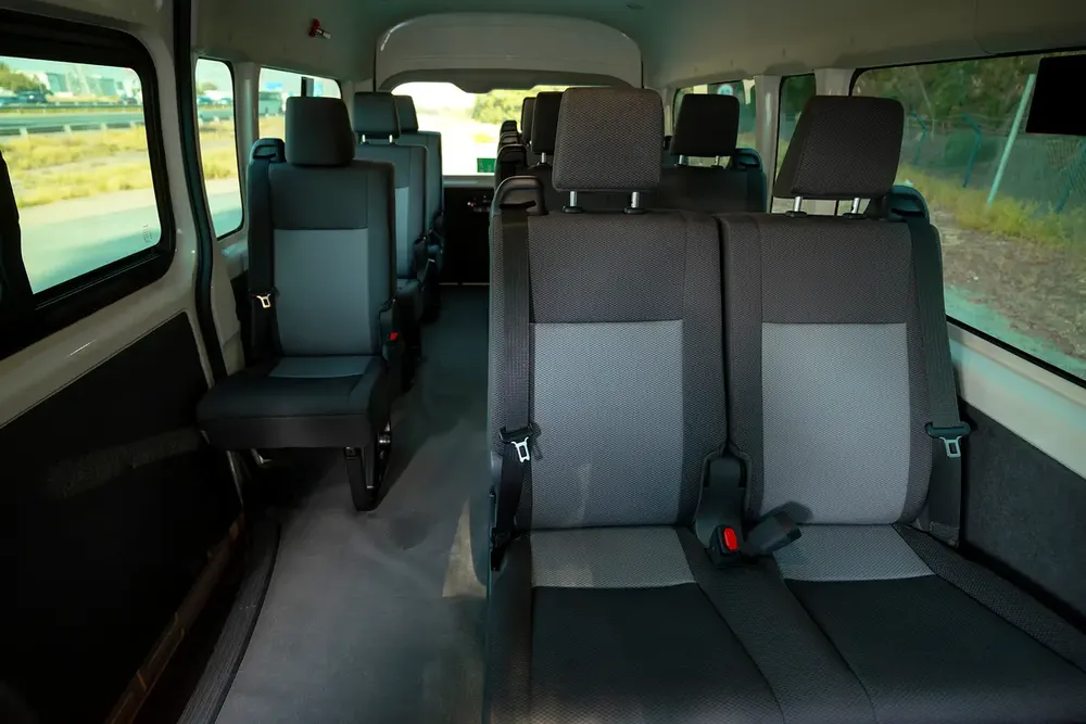 High-Roof 13-Seater Passenger Van | Automatic | GCC Specs | Ref#T28025 - Image 11