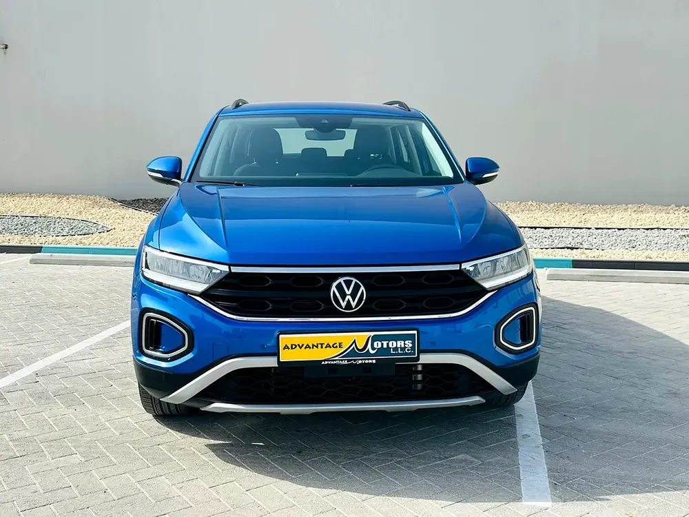 VOLKSWAGEN T-ROC 2024 GCC 24000KM BLUE - Image 4