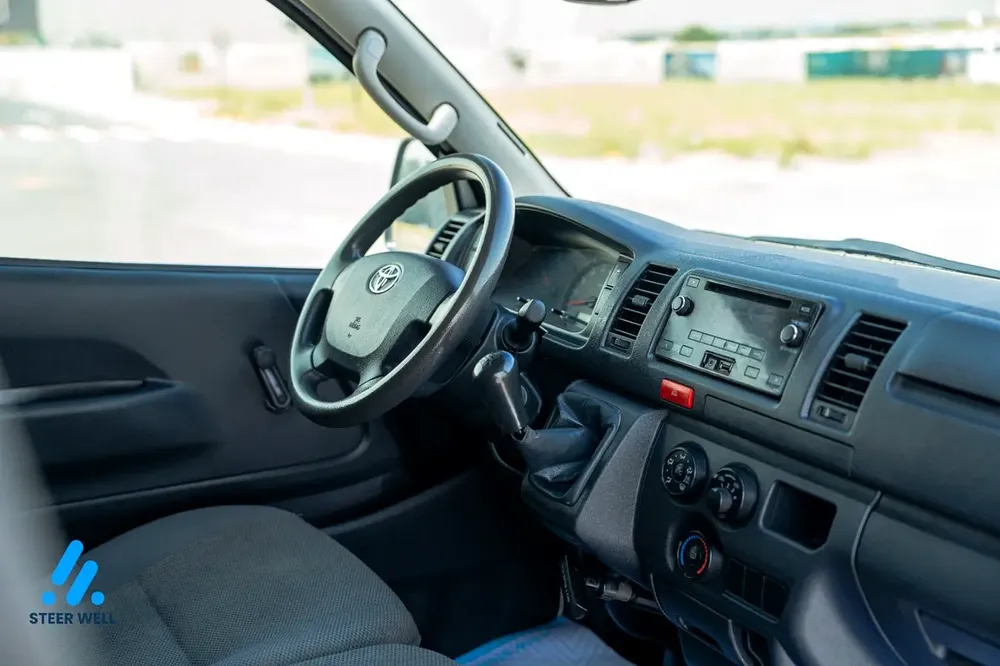 2022 Toyota Hiace GL 2.7L Manual Standard Roof Cargo Van | GCC Specs | The Ultimate Workhorse - Image 19