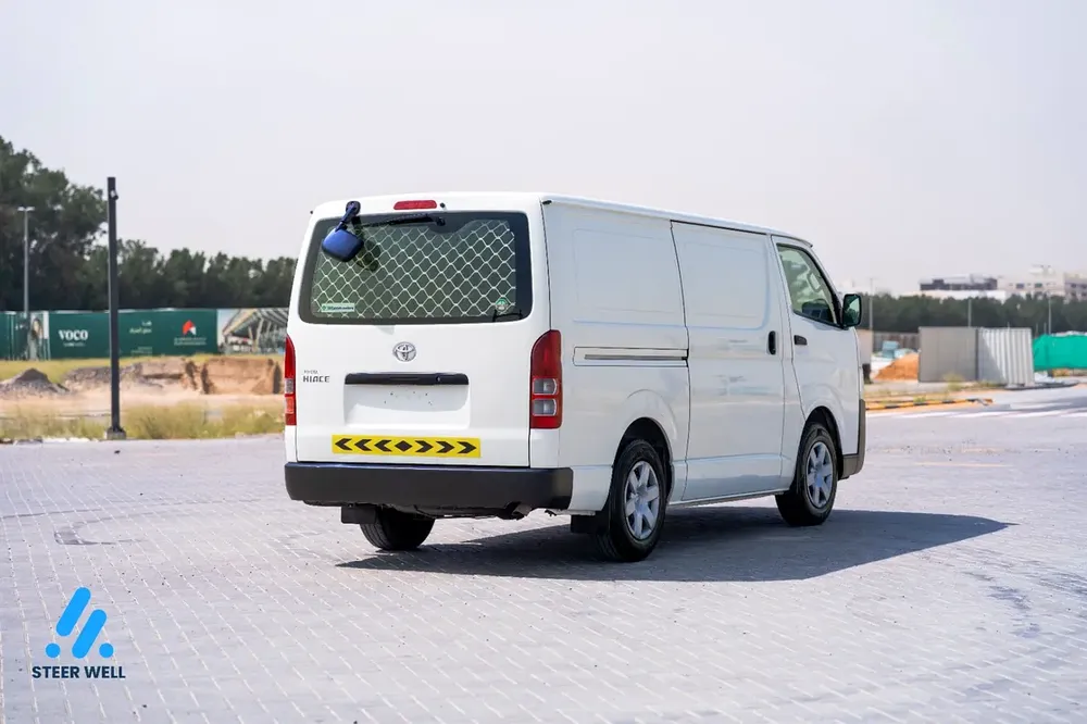 2022 Toyota Hiace GL 2.7L Manual Standard Roof Cargo Van | GCC Specs | The Ultimate Workhorse - Image 4