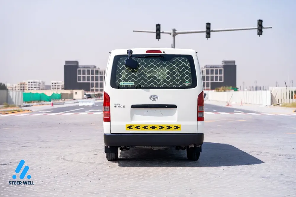 2022 Toyota Hiace GL 2.7L Manual Standard Roof Cargo Van | GCC Specs | The Ultimate Workhorse - Image 5