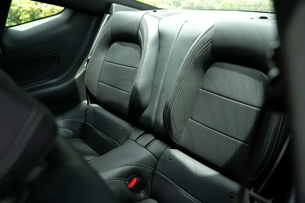 2024 Ford Mustang Ecoboost Premium - American Specs - Pristine Condition-10,000 KM - Image 19