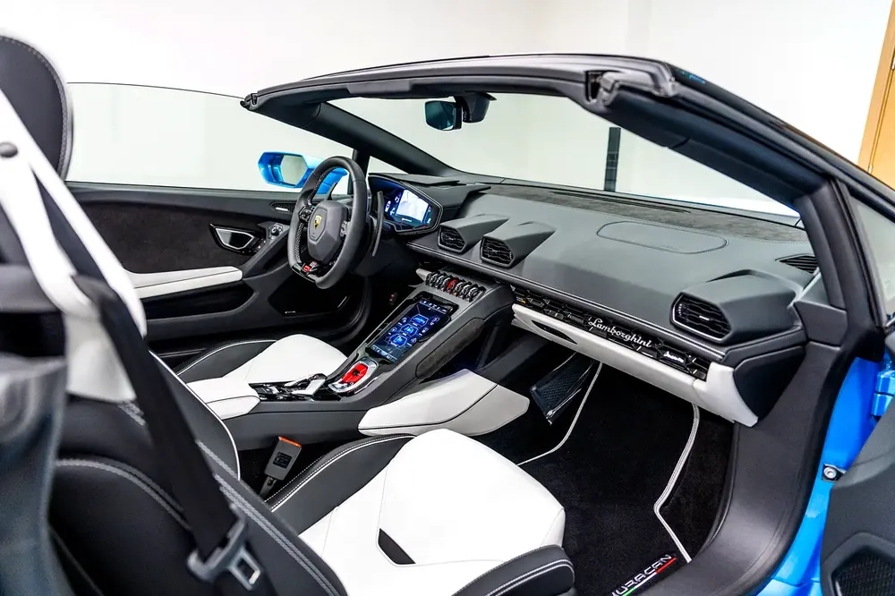 Lamborghin Huracan - Brand New - Image 10
