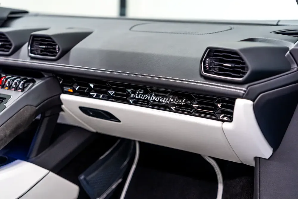 Lamborghin Huracan - Brand New - Image 11