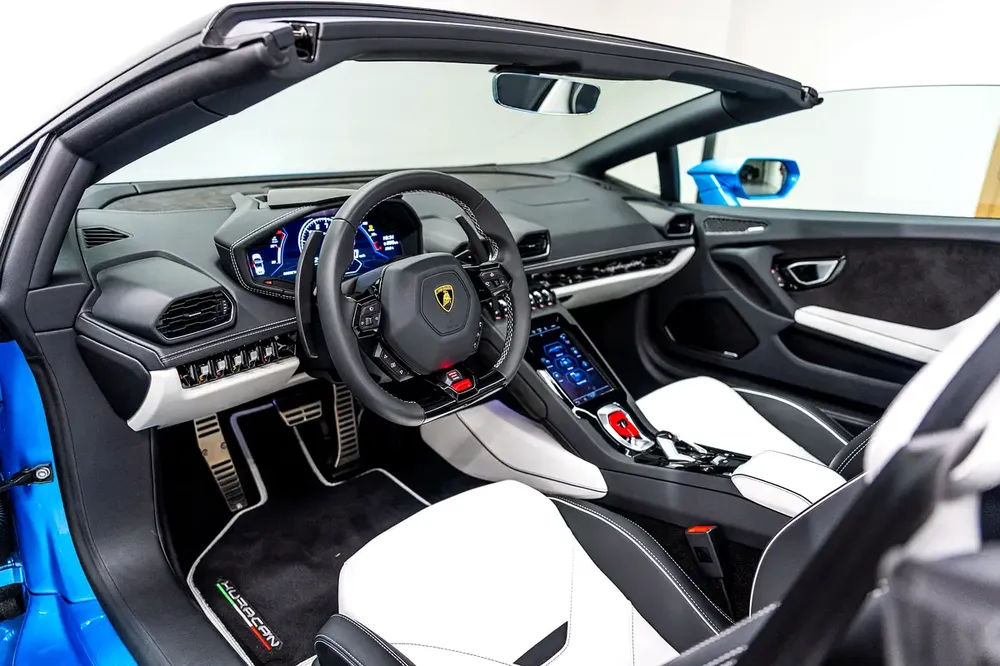 Lamborghin Huracan - Brand New - Image 15