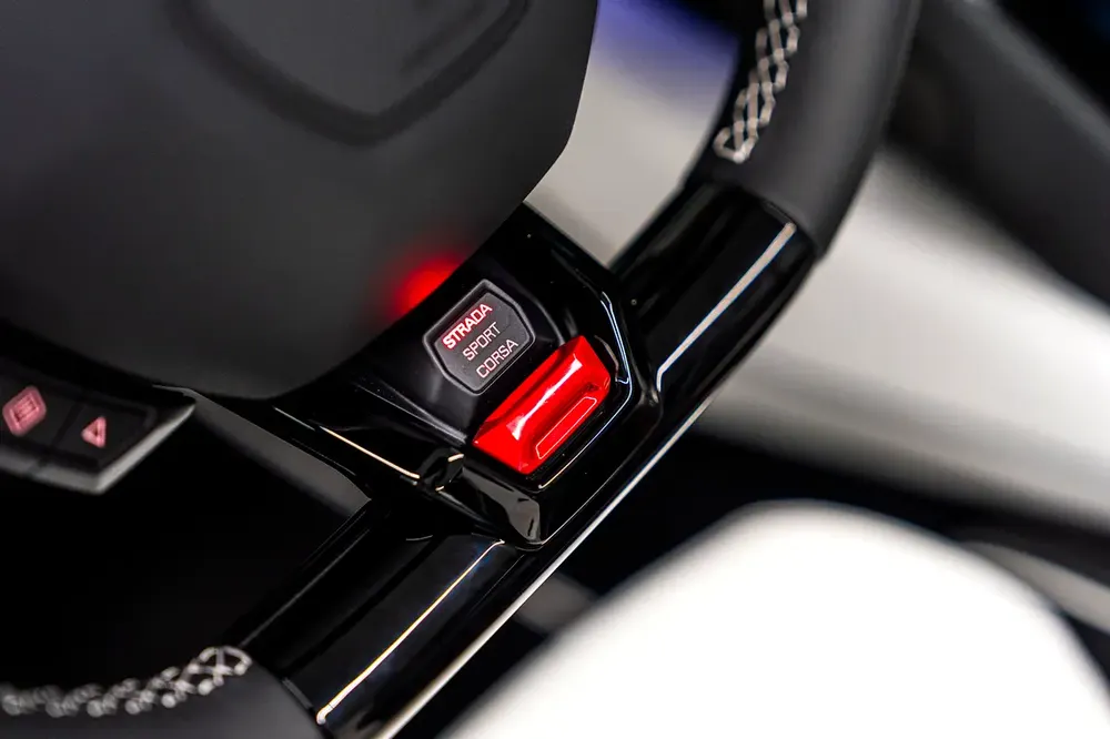 Lamborghin Huracan - Brand New - Image 18