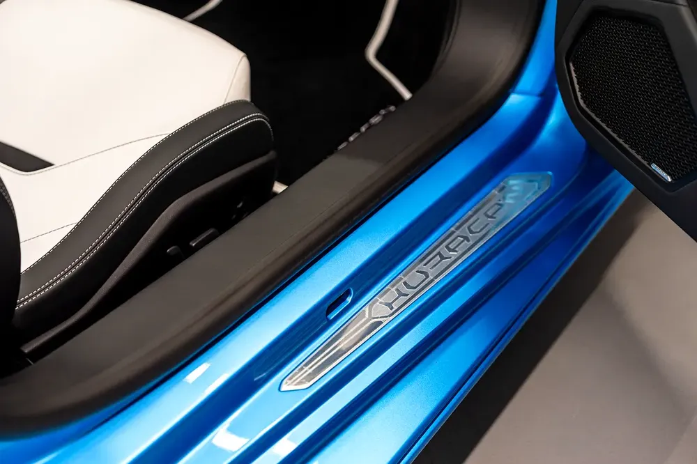 Lamborghin Huracan - Brand New - Image 9