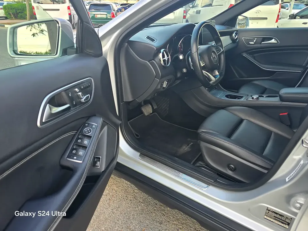 2020 Mercedes-Benz GLA 250 4Matic - American Very clean car - Image 11