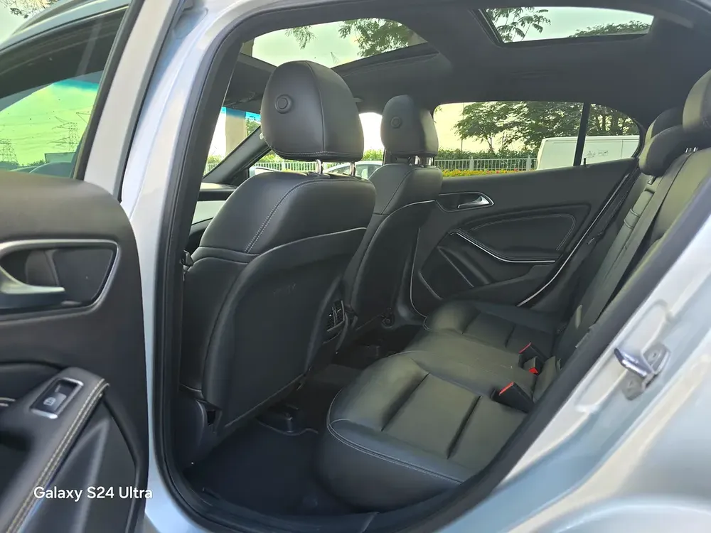 2020 Mercedes-Benz GLA 250 4Matic - American Very clean car - Image 15