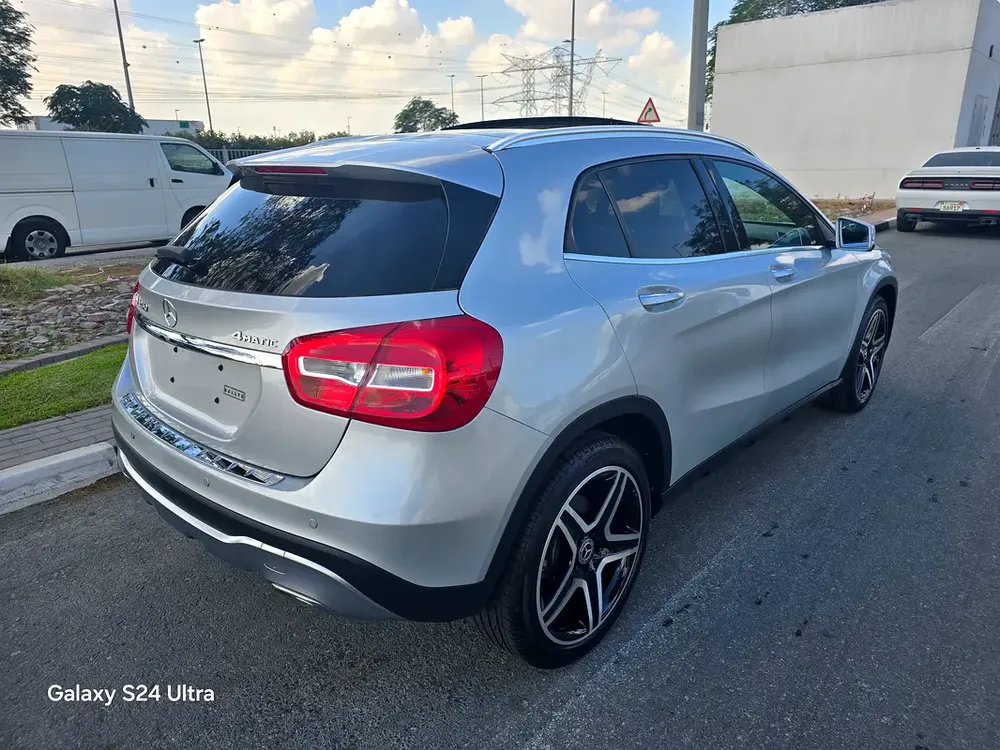 2020 Mercedes-Benz GLA 250 4Matic - American Very clean car - Image 6