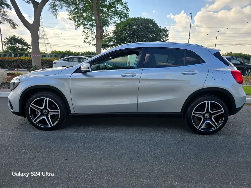 2020 Mercedes-Benz GLA 250 4Matic - American Very clean car - Image 7