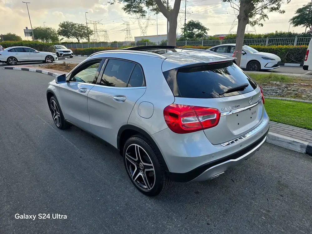 2020 Mercedes-Benz GLA 250 4Matic - American Very clean car - Image 8