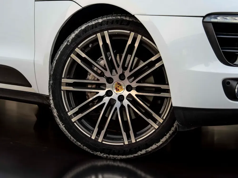 0% DOWN PAYMENT! | SAVVY-BUY | PORSCHE MACAN S | PORSCHE WARRANTY | FULL DEALER SERVICE HISTORY - Image 7