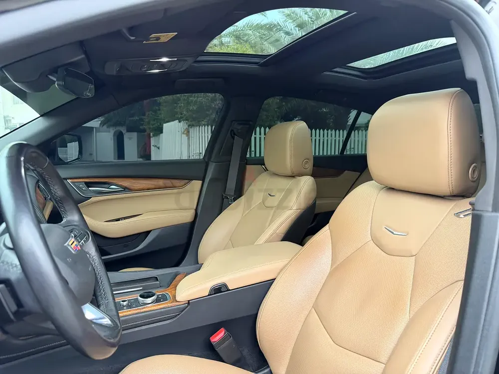Agency Services Cadillac CT5 2020 GCC Full Option - Image 10