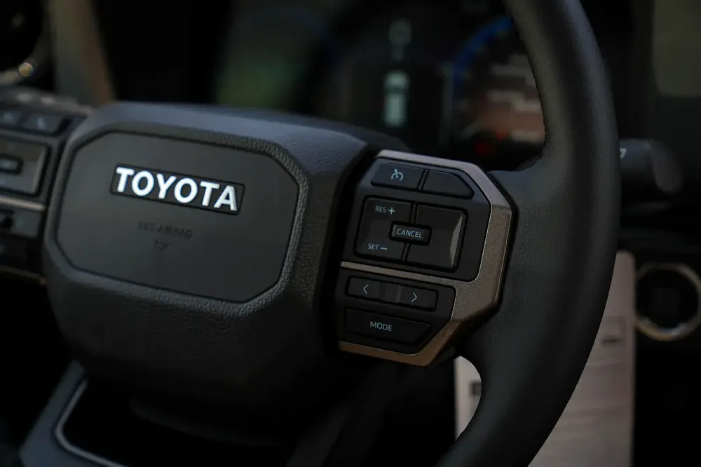 Toyota Prado Adventure 2.8L DSL 2026 GCC Specs - Image 13