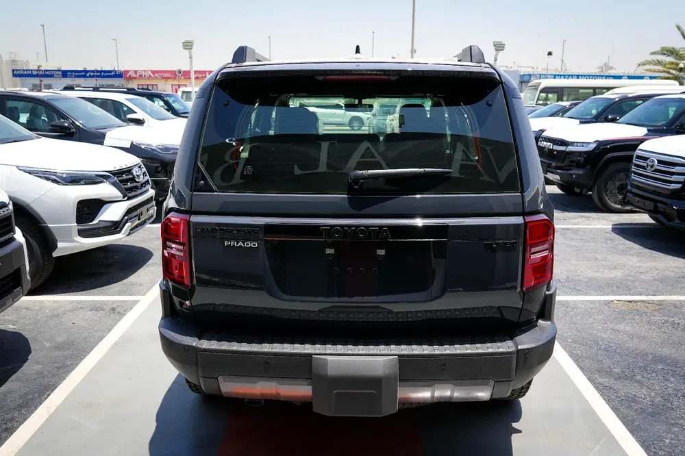 Toyota Prado Adventure 2.8L DSL 2026 GCC Specs - Image 4