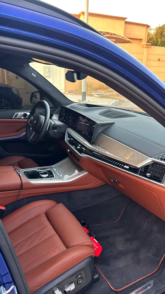 BMW X5 M60i Xdrive 2024 GCC Specs Low mileage - Image 11