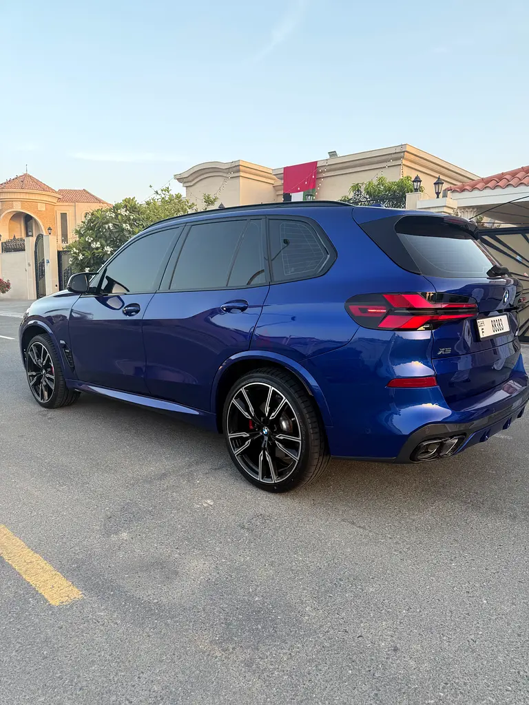 BMW X5 M60i Xdrive 2024 GCC Specs Low mileage - Image 5