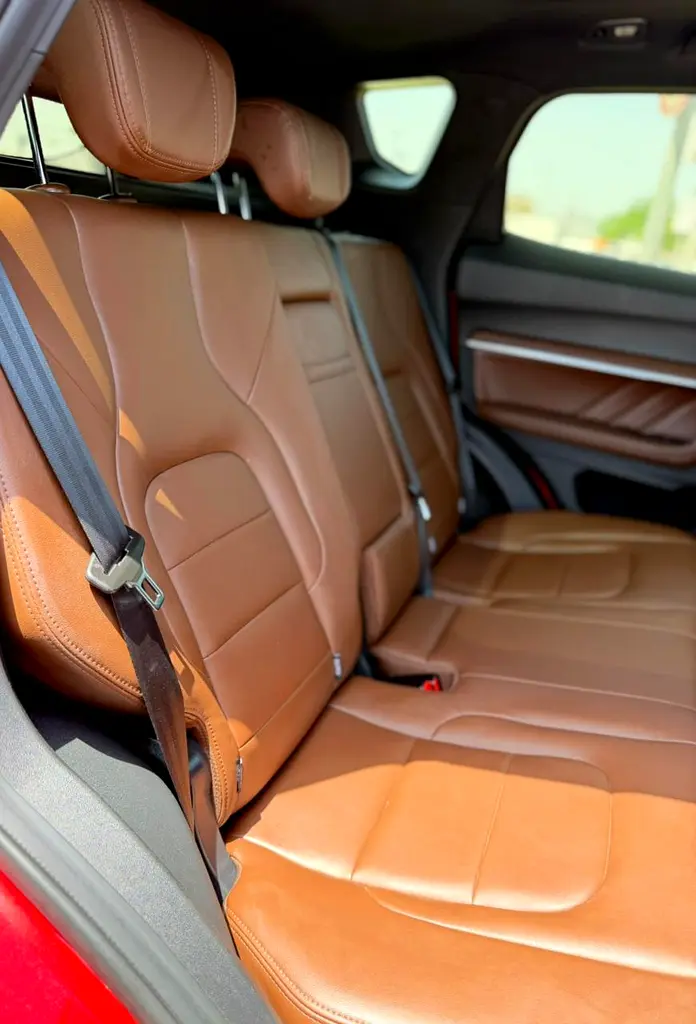 Haval H6 HEV Max 2.0GDIT 2020 - GCC Specs Excellent Condition Single Owner Used Car For Sale - Image 9