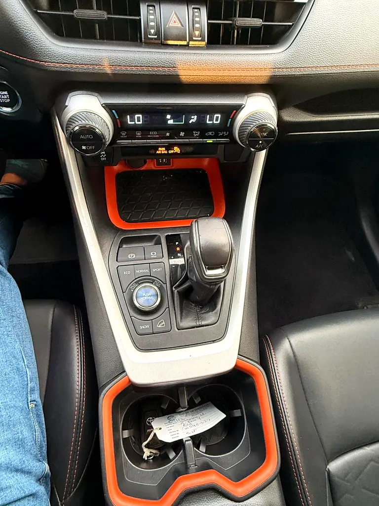 Adventure Toyota RAV4 2023 - Image 8