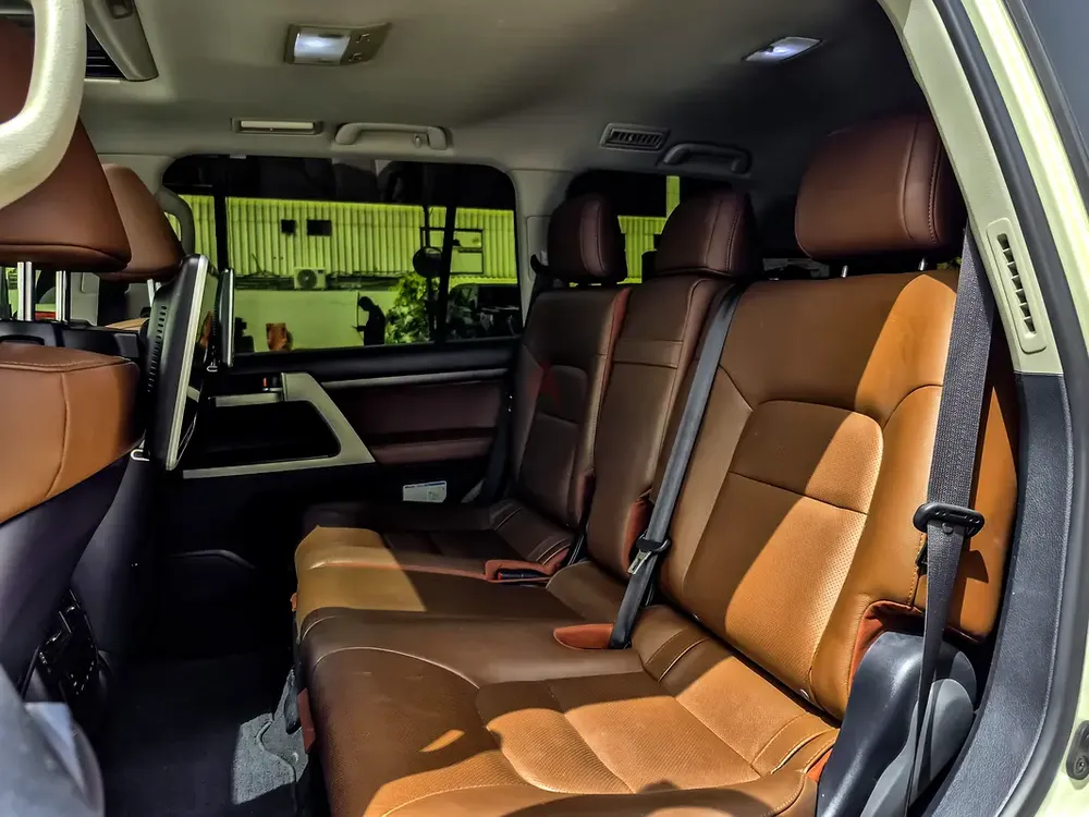 AED 3647/month | 2021 Toyota Land Cruiser  | GCC Specs | Ref#461642 - Image 11